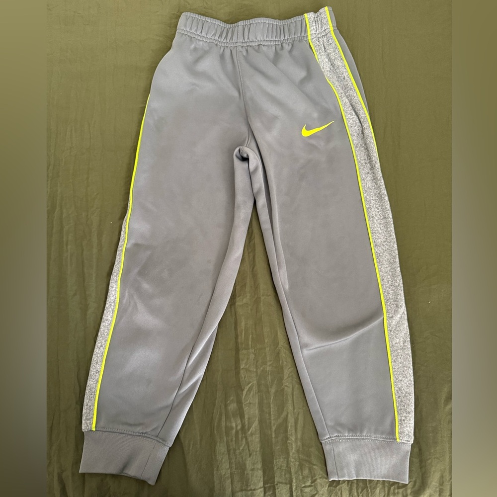 Nike Boy Dri-Fit Gray Jogger Outfit size 6 / Medium - Picture 2 of 6
